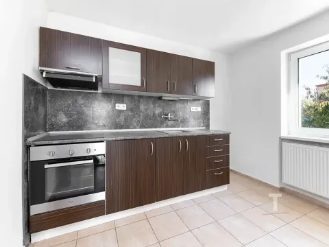 Prodej bytu 2+1, Letovice, V chaloupkách, 80 m2