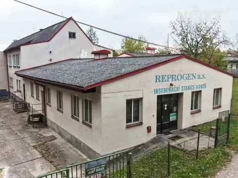 Prodej zemědělského objektu, Jindřichův Hradec, 9726 m2
