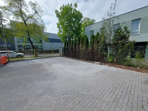 Pronájem komerčního pozemku, Praha - Strašnice, Úvalská, 175 m2