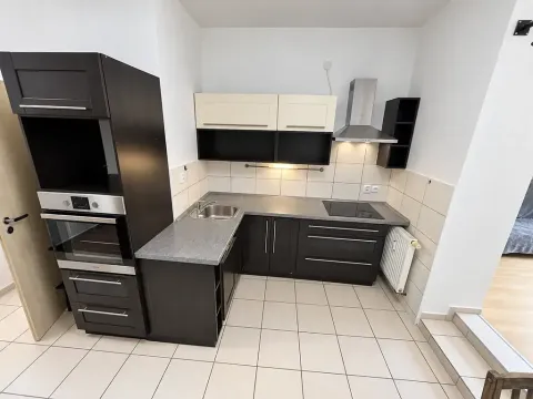 Pronájem bytu 2+1, Brno, Botanická, 48 m2