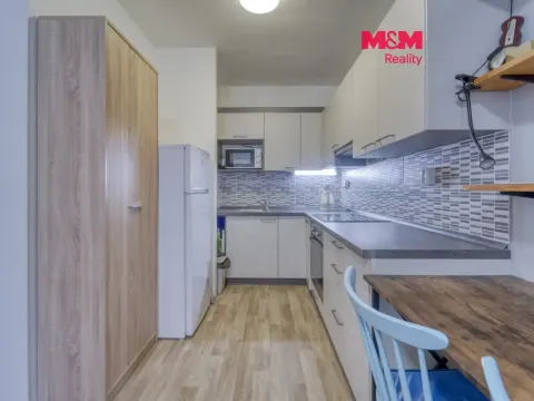 Prodej bytu 2+kk, Praha - Prosek, Vysočanská, 34 m2