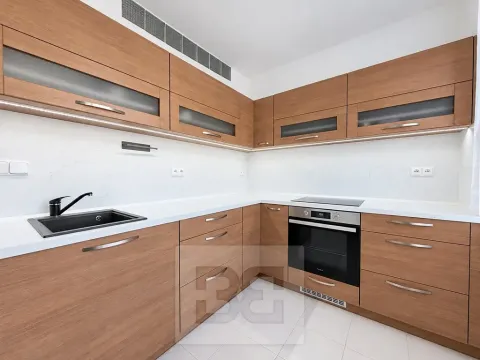 Pronájem bytu 3+1, Žďár nad Sázavou, Haškova, 77 m2
